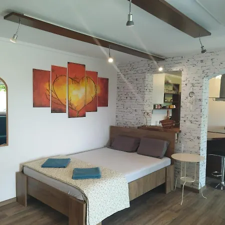 Apartma Salvia-Guest House Lucija Exterior photo